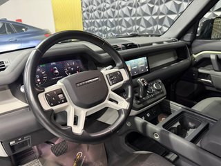 Land Rover Defender 2021