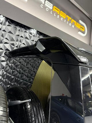 Land Rover Defender 2021