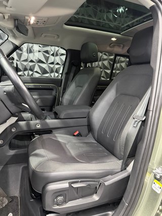 Land Rover Defender 2021