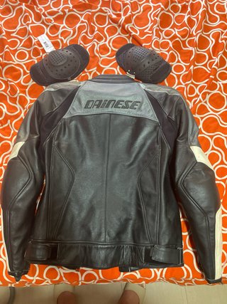 Chaqueta Dainese Negra y Blanca Talla S(46)