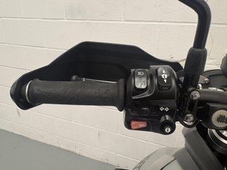 TRIUMPH TIGER 800 XRX