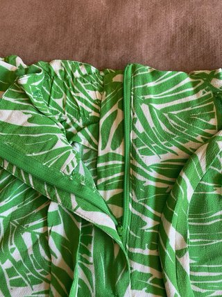 Shorts Mango S verde estampado hojas lazo