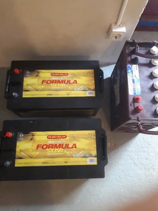 3 Baterías Solares 12v alta capacidad.