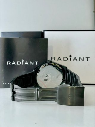 Reloj RADIANT NEW FOREST Acero gris RA436204