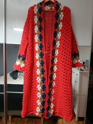 Bolso tejido a mano con flecos ovillo de lanas etc