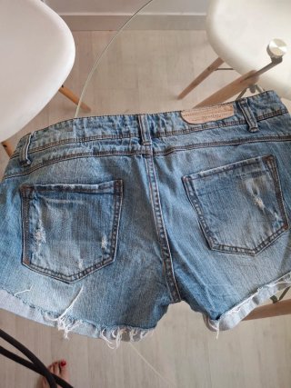 Shorts vaqueros Stradivarius