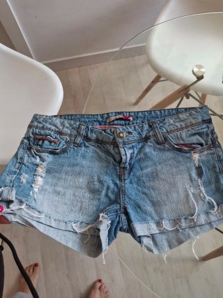 Shorts vaqueros Stradivarius