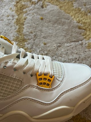 Jordan 4 Metallic Gold