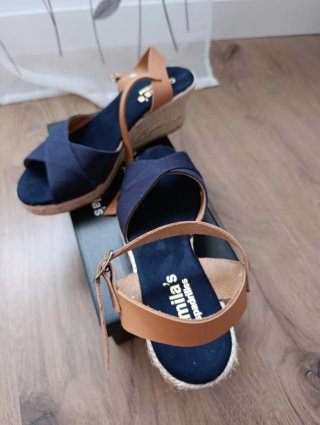 Sandalias Camila's Azul y Marrón
