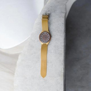 Reloj de pulsera con carcasa de madera