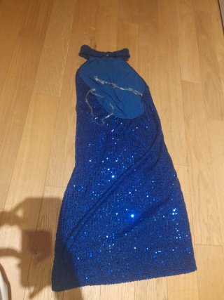 Vestito blu con paillettes