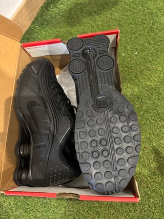 Nike Shox 4 muelles negras