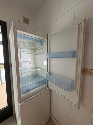 Nevera Balay NoFrost Combi Blanca