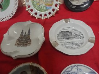 Lote Platos y Ceniceros Porcelana Souvenir