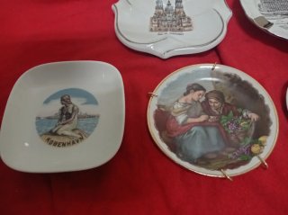 Lote Platos y Ceniceros Porcelana Souvenir