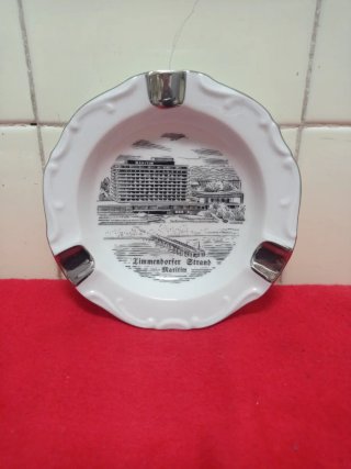 Lote Platos y Ceniceros Porcelana Souvenir
