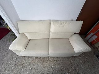Sofá de 2 plazas beige