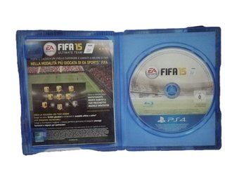 Giochi Calcio PS4: FIFA 22 e FIFA 15