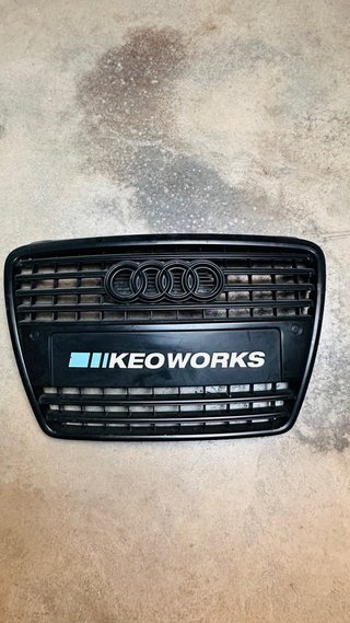 Rejilla Audi A8 D3 W12