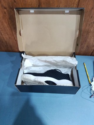 Air Jordan Future Low Negro Blanco