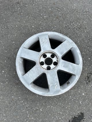 Llanta Audi TT 17 5x100