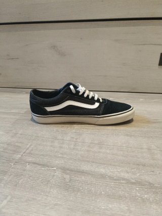 ZAPATILLAS VANS WARD Negras y Blancas - Talla 46