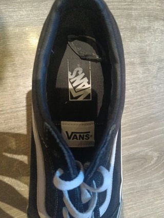 ZAPATILLAS VANS WARD Negras y Blancas - Talla 46