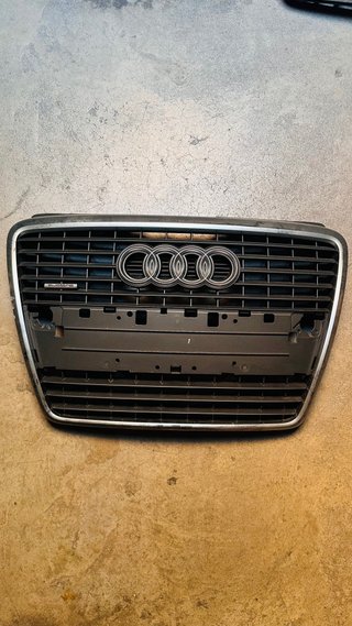 Rejilla Audi A8 D3 Quattro