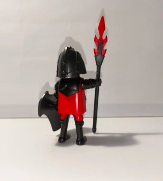 Playmobil Caballero Negro y Rojo con Lanza