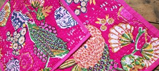 Cojines Kantha Flores Fucsia