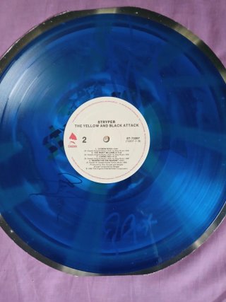 Vinilo azul Stryper Isaiah 53:5 Firmado