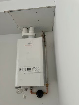 Electricidad y fontanería