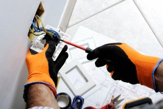 Electricidad y fontanería