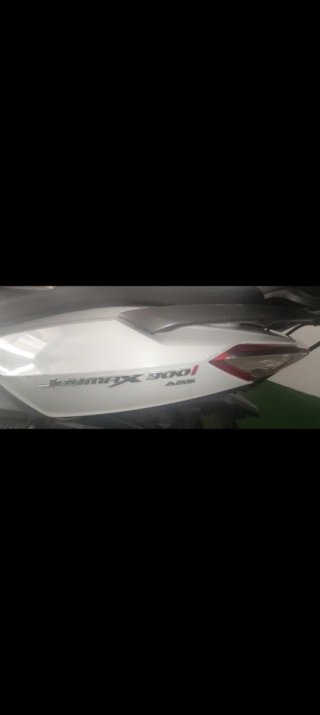 Maxi Scooter SYM Blanca