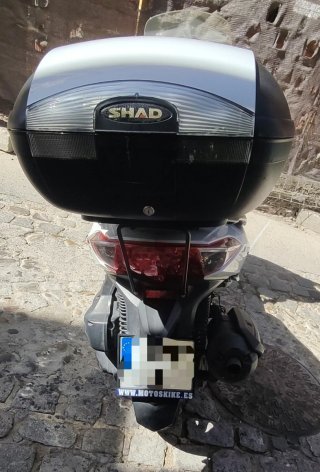 Maxi Scooter SYM Blanca