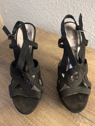 Zapatos de tacón negros Primadonna