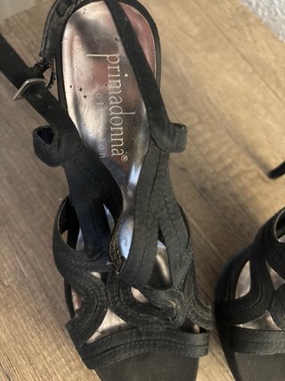 Zapatos de tacón negros Primadonna