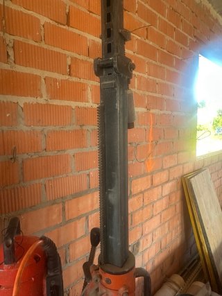 Máquina de perforación de hormigón