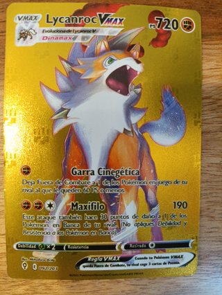Carta Pokémon Lycanroc VMAX Dorada. Escucho oferta