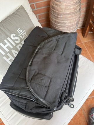 Mochila imantada para moto,