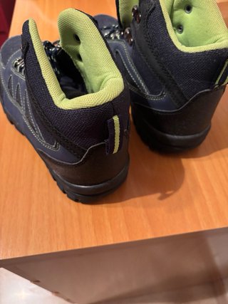 Botas de montaña niño azul y verde