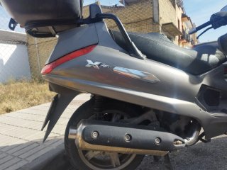 Piaggio X evo 400 Gris