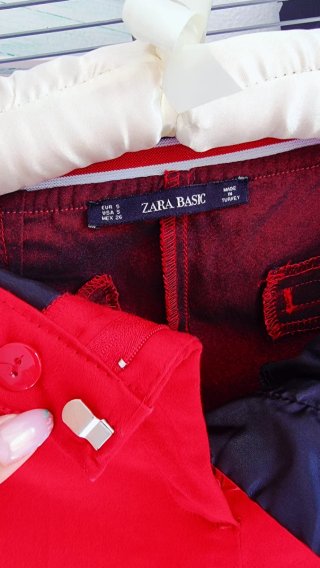 Pantalón vestir rojo entallado