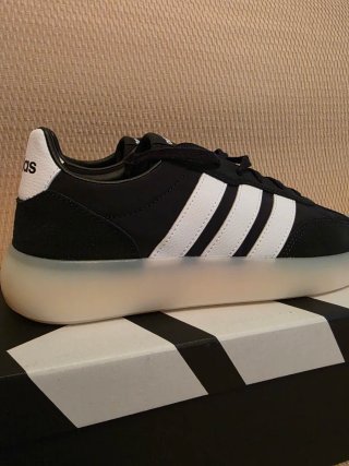 Adidas Barreda Decode JI2316 43 1/3 Nuevas