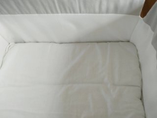 Minicuna blanca y gris