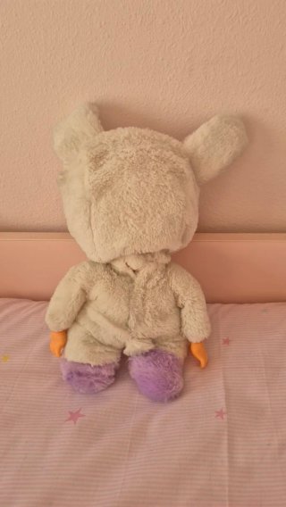 Bebé Llorón con Pijama de Conejo