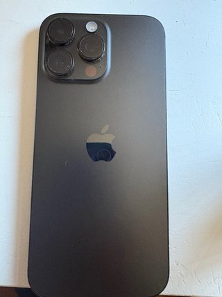 iPhone 16 Pro Max 256GB  + cascos airpods 4.