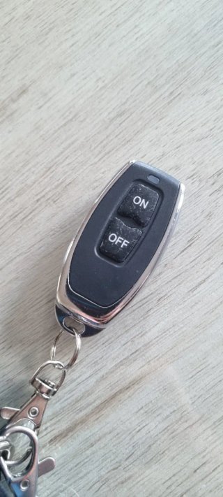 Interruptor Batería Coche 240A con Display