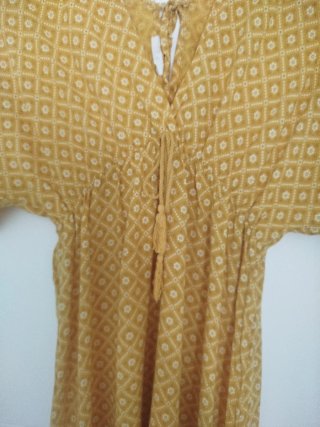 Vestido largo amarillo estampado