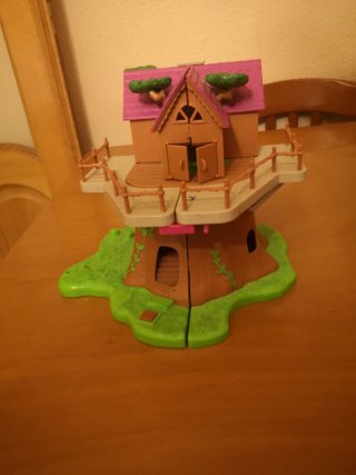 Casa árbol de juguete con luz y sonido